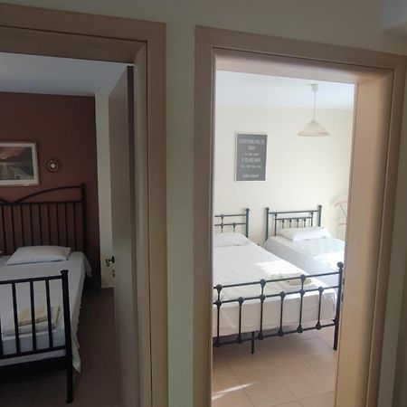 Kalliani House Vila Kiki Floyitá Eksteriør bilde